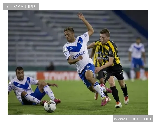 图库曼体育迎战班菲尔德决战阿根廷足球赛场的精彩对决