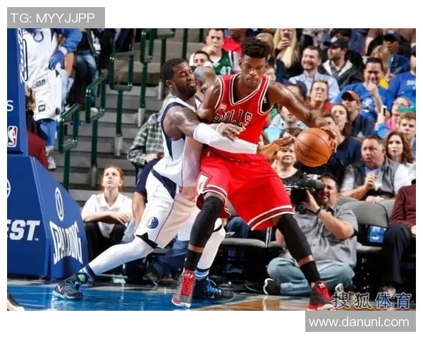 骑士与公牛季后赛第六场激战回顾与精彩瞬间分析