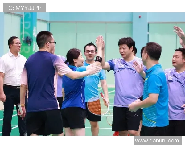 成都羽毛球队节奏争议引发热议球迷与专家观点交锋探讨竞技精神与战术选择