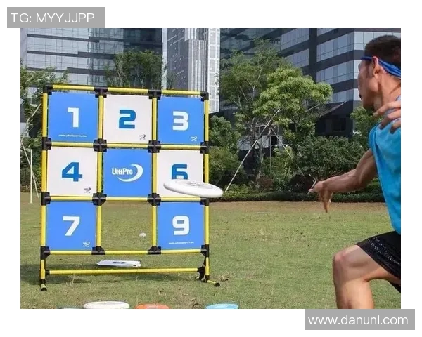 广州飞盘队与深圳飞盘队赛后技术分析与战术复盘探讨